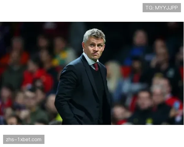 “业余联赛发生严重冲突，起因是对定位球判罚不满，赛事组织方加强裁判培训”