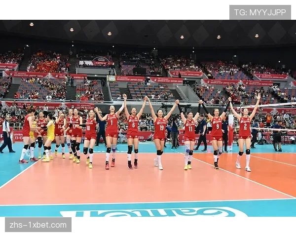 六国锦标赛收官战：爱尔兰在特威克纳姆球场加时赛绝杀英格兰，蝉联冠军